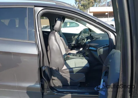 2019 Ford Escape Se from USA, damaged, VIN 1FMCU0GD2KUB10100